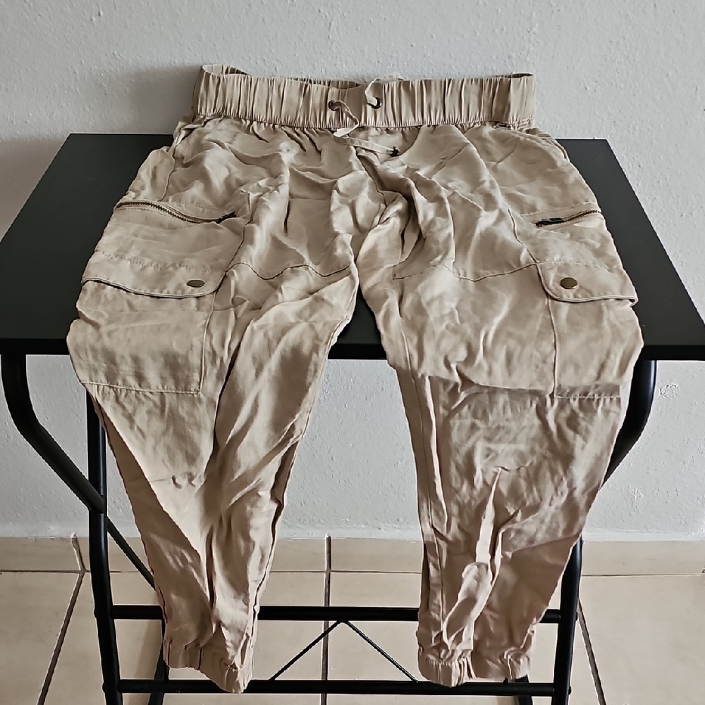 Banana Republic Beige Cargo Pants
